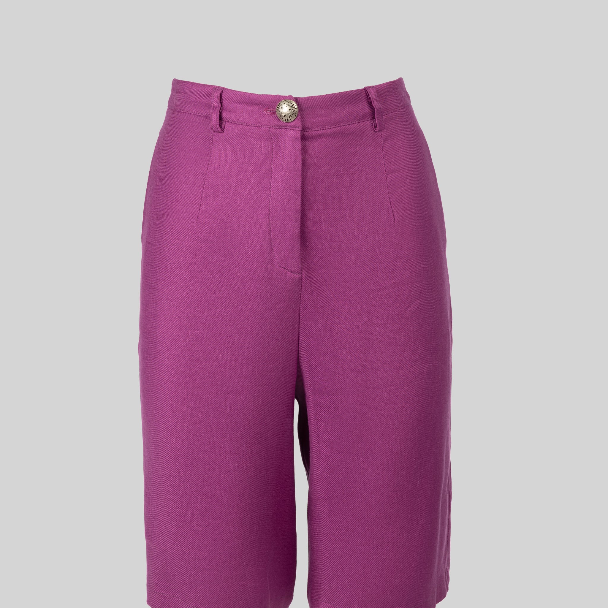 Tailored Radiance Bermuda in Magenta